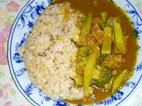 ゴーヤとアスパラガスで　ベジカレーライス♪